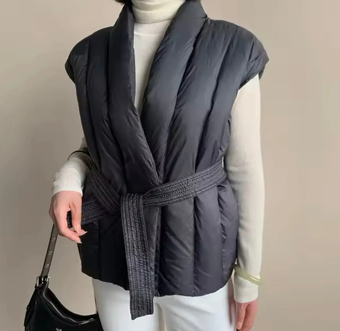 Stay Warm in Style: Women's Duck Down Vest